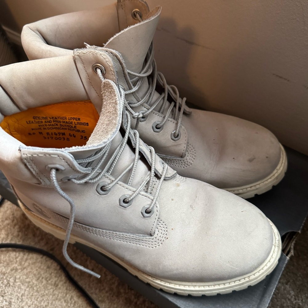 Light Grey leather Timberland boots